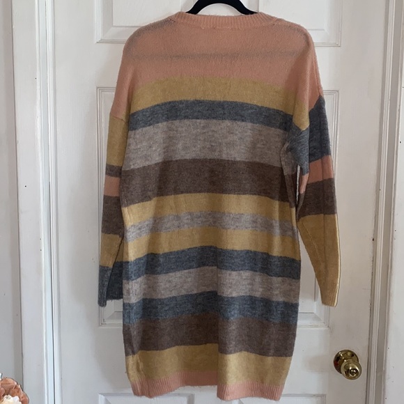 Super soft sweater dress and hat set. NWT size L - Picture 5 of 5